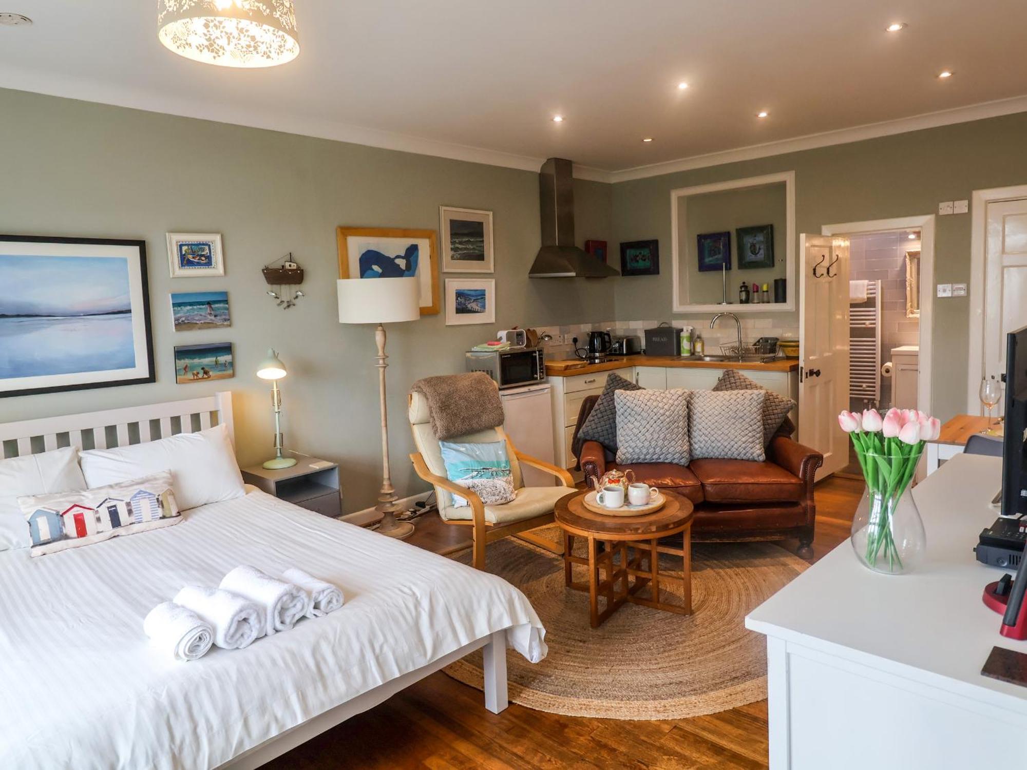 The Apartment At Queen Anne'S Lodge Lyme Regis Buitenkant foto