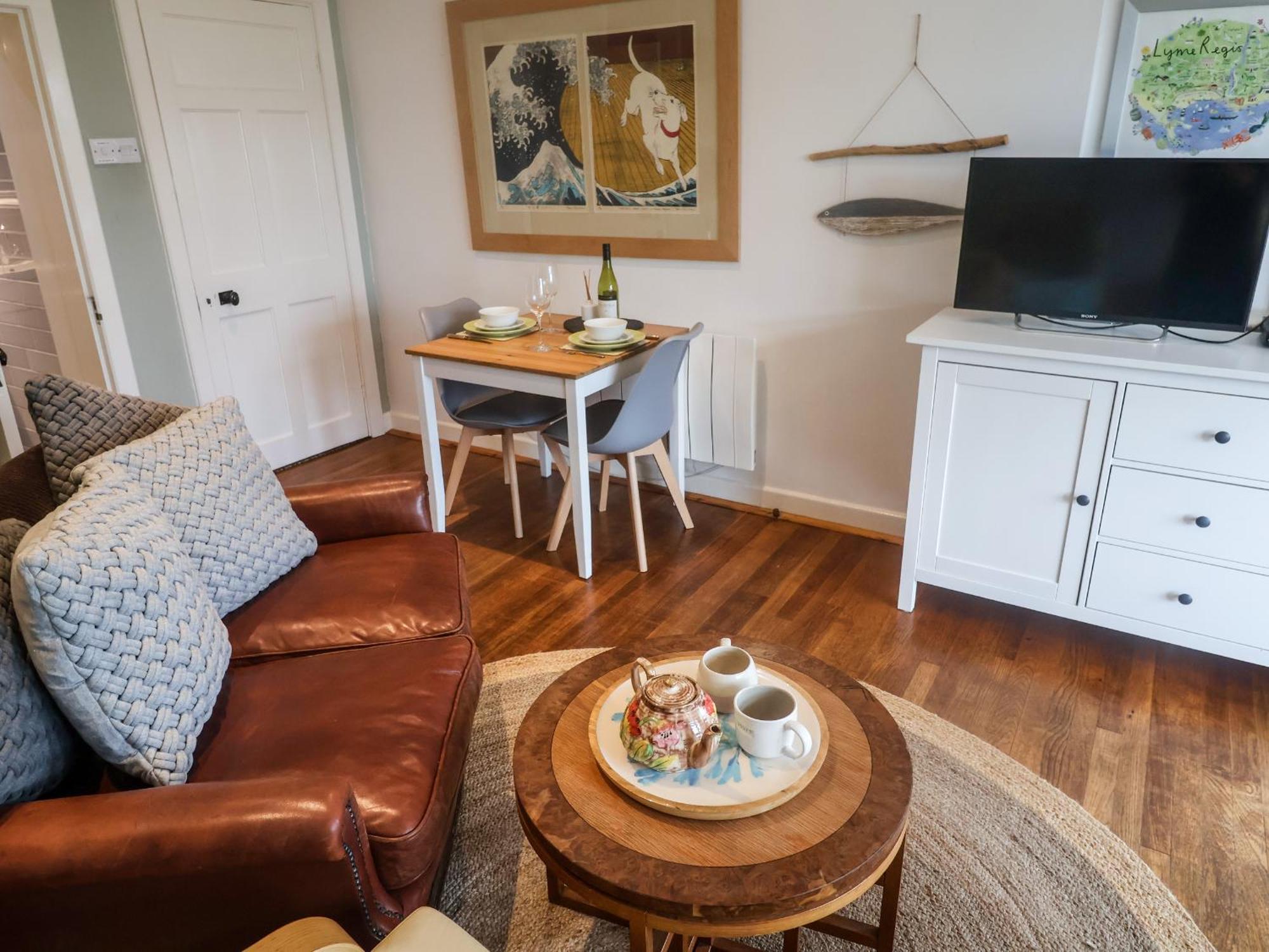 The Apartment At Queen Anne'S Lodge Lyme Regis Buitenkant foto