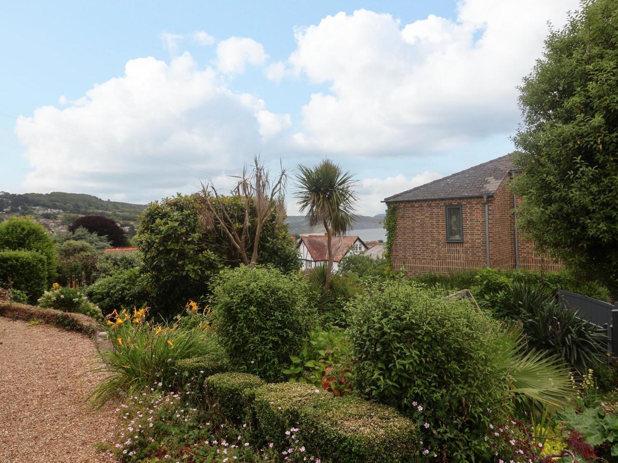 The Apartment At Queen Anne'S Lodge Lyme Regis Buitenkant foto